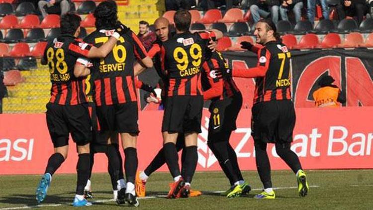 Eskişehirspor 3 - 0 Fethiyespor