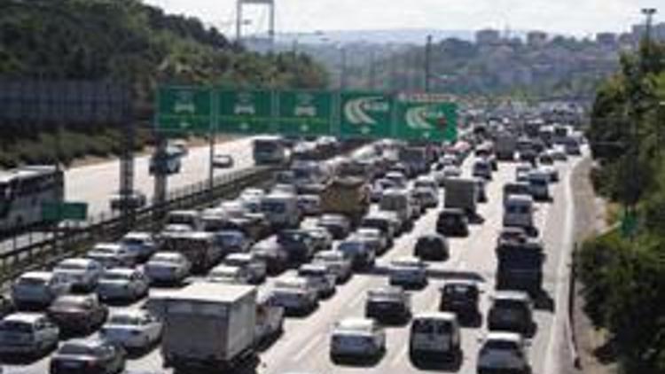 İstanbulda trafik felç oldu