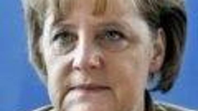 Almanya’da eyalet seçimleri Merkel’e büyük darbe vurdu