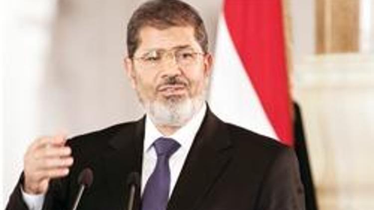 Mursi ülkeyi böldü