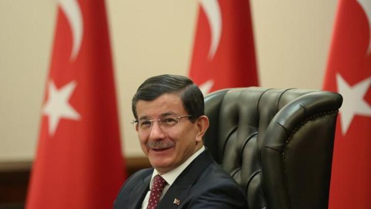 Başbakan Davutoğlundan Arınç ve Gökçek açıklaması