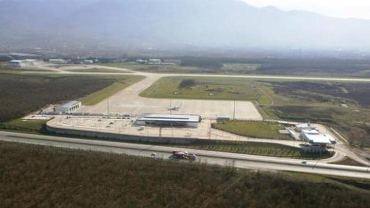 Anadolu Jet de çekildi, Cengiz Topel Havaalanına uçan kalmadı