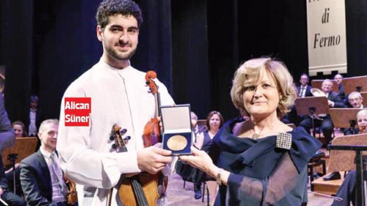 Türk kemancıya İtalyan ödülü