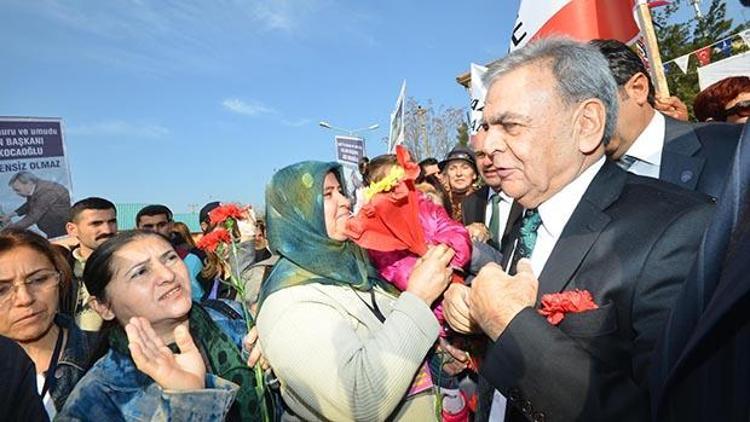 Hükümetten kimsenin İzmir’e acıma lüksü ve hakkı yoktur