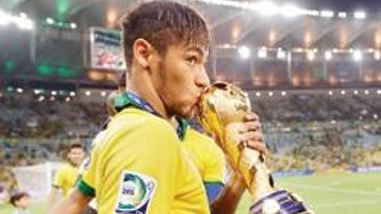 Pele’nin veliahtı Neymar