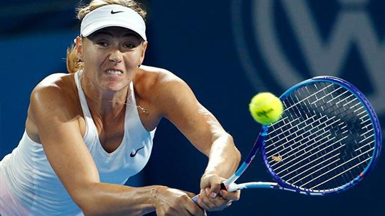 Sharapova, Brisbaneda rahat kazandı