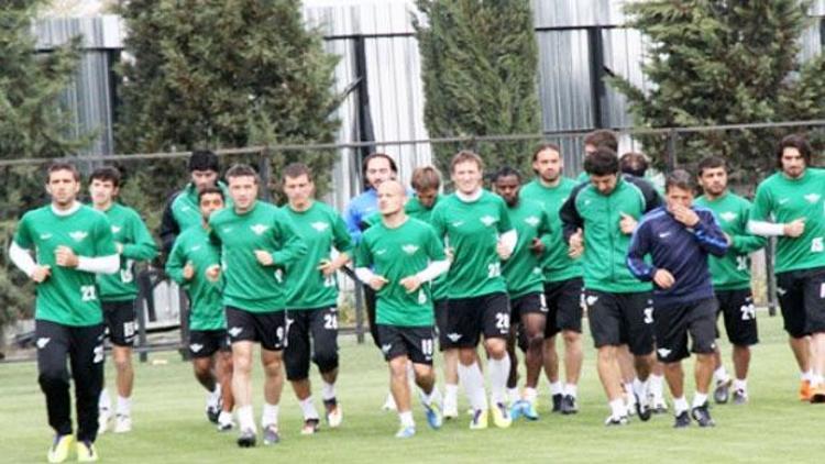 Akhisar Belediyespor 5 futbolcusuyla yollarını ayırdı