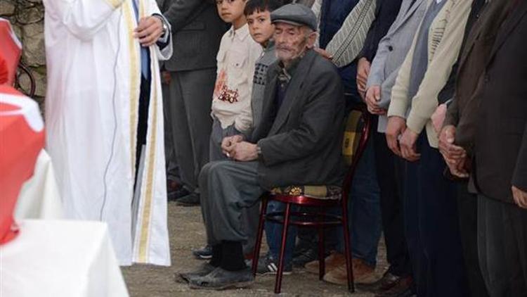 Ayşe Teyzenin eşi Recep Gökçe yürekleri burktu