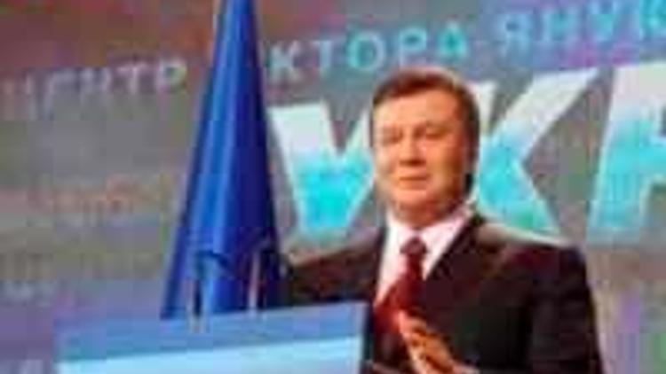 Yanukoviç Turuncu Devrimin intikamını alıyor