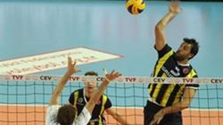 Fenerbahçe zor da olsa galip