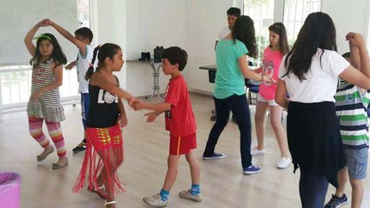 Tatil dansı