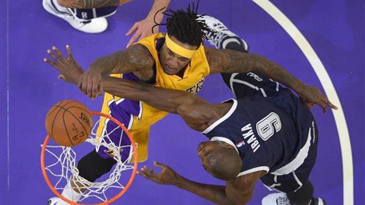 Durantsız Thunder, Lakersı yendi