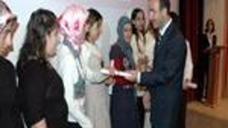 Bitlisli kadınlara sertifika