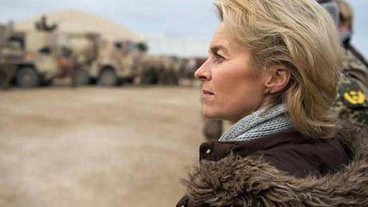 Alman Savunma Bakanı: Afganistandan hızla çekilmeliyiz