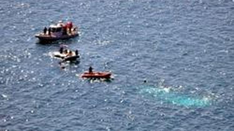 İzmirde mülteci teknesi battı 61 kişi öldü