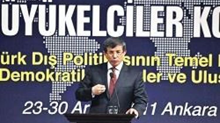 Davutoğlu’ndan Sarko’ya ‘acı’ bir liderlik dersi