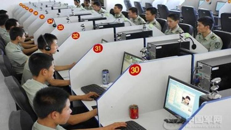 Çinin işletim sistemi geliyor