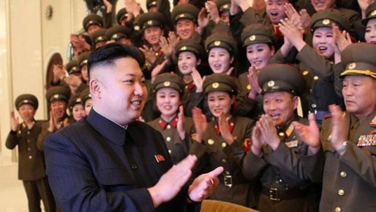 Kuzey Korede tek tip saç modeli uygulaması