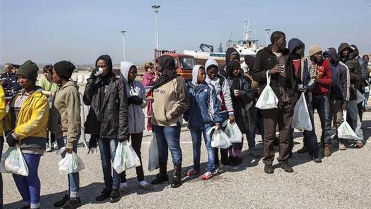 Akdeniz’de tekne faciası: 400 kaçak göçmen öldü