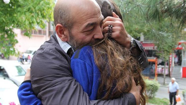 17 gün önce kaybolan kızını Edirnede buldu