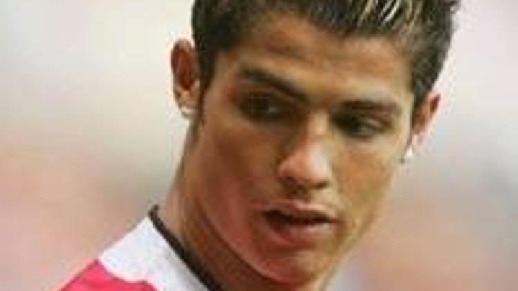 Ronaldo ameliyat oldu