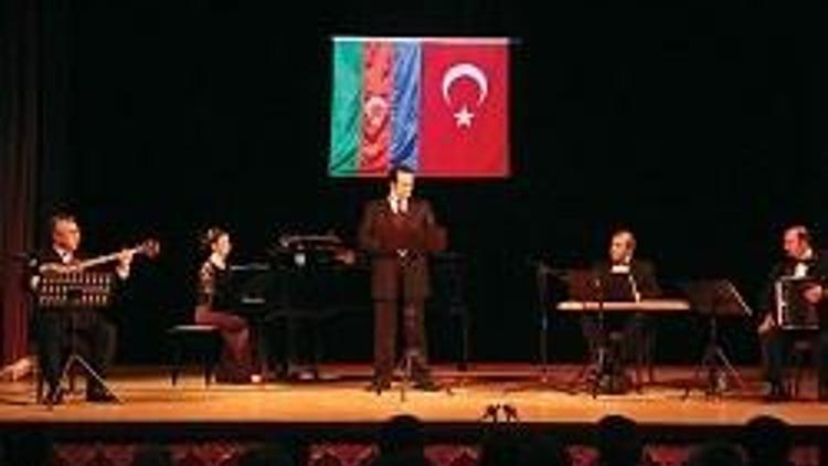 Azerbaycan şarkıları gecesi