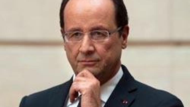 Hollande Cezayir olaylarını ‘tanıdı’