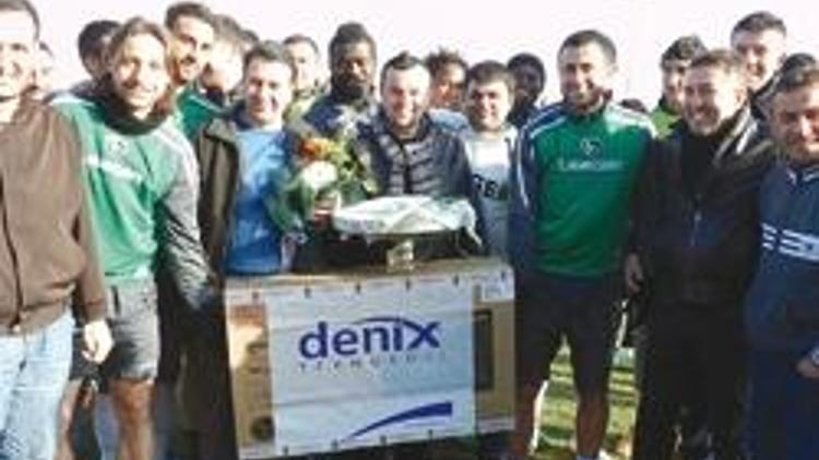 Denizlispor’a anlamlı hediye