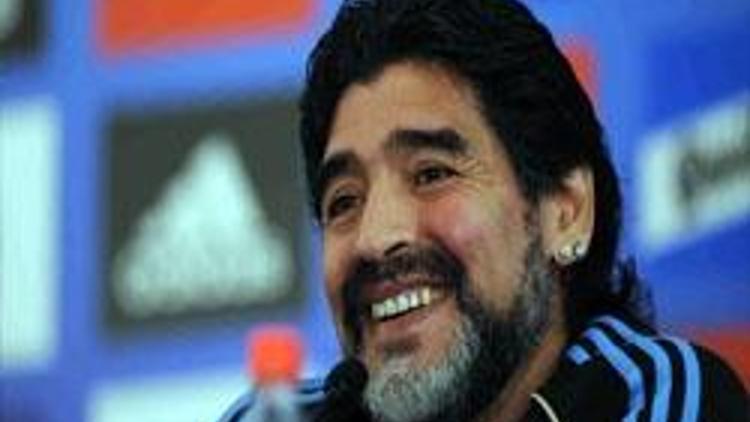 Diego Maradona Dubaiden kopamıyor