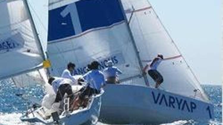 Varyap Match Race’in birincisi Koç Üniversitesi