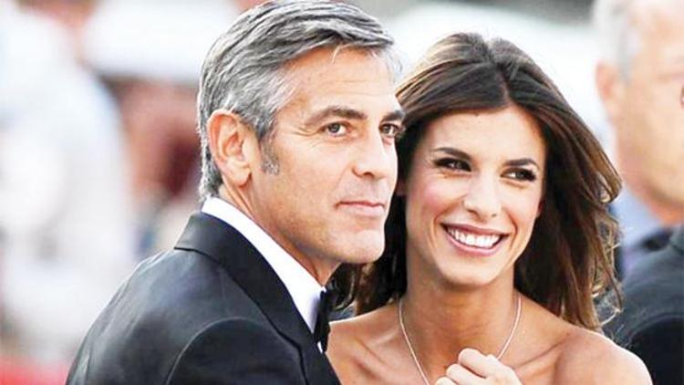 Clooney’nin eski aşkı baloda dağıldı