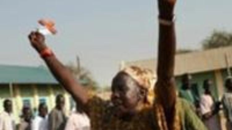 Güney Sudan referandumu sınır çatışmalarının gölgesinde