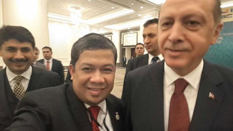 Endonezyalı din adamına Erdoğan selfiesi ile tepki