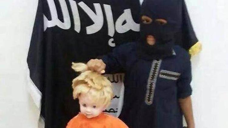 Küçük çocuk James Foleynin katledilmesini Twitterdan canlandırdı