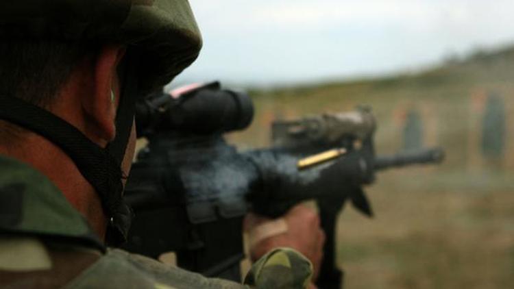 Ermenistan sınırındaki çatışmada 8 Azeri asker şehit oldu