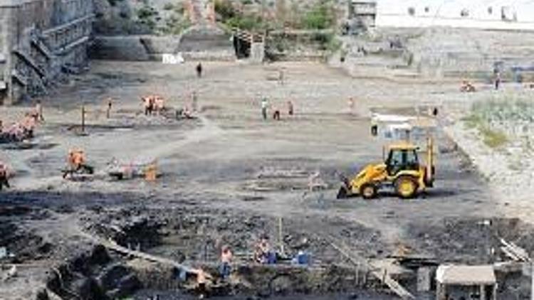 Yenikapı’da 47 bin çuval tarihi eser toprağa gömülmüş