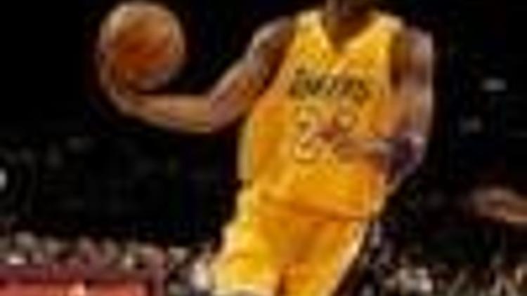 Kobe leads Lakers to win over Minnesota