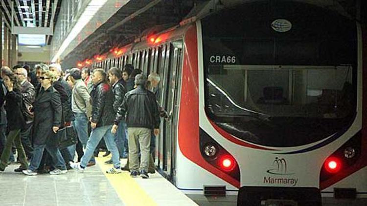 Marmaray seferleri durdu sonra tekrar başladı