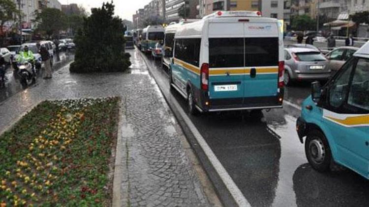 Klima açmayan 30 minibüs şoförüne 208’er lira ceza