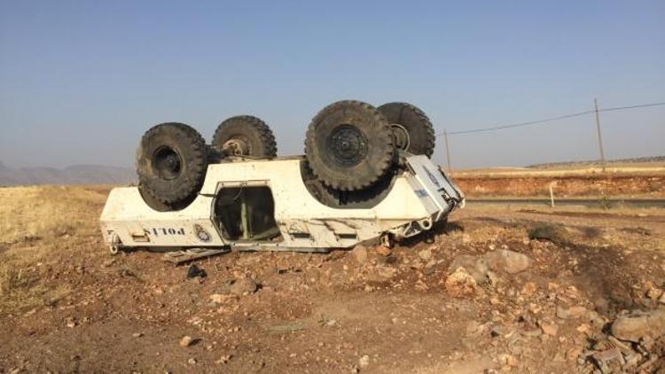 Şırnakta polis panzeri kaza yaptı: 2 yaralı