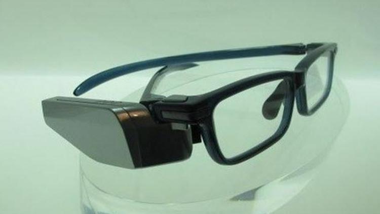 İşte Toshibanın akıllı gözlüğü