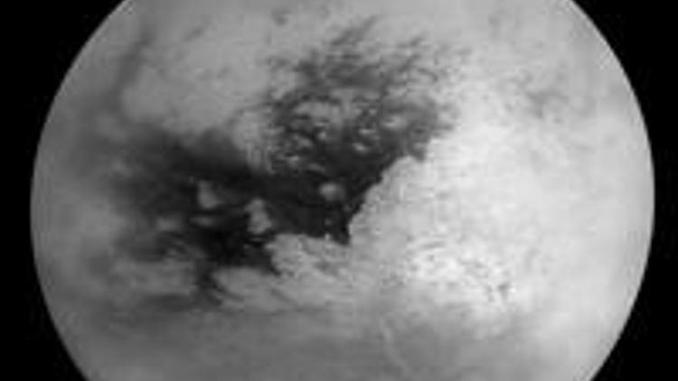 Satürnün uydusu Titanda fırtına koptu