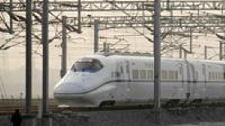 Çinin süper treni dünyanın en hızlısı oldu