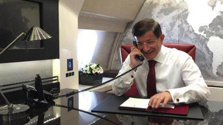 Davutoğlundan Ardaya tebrik