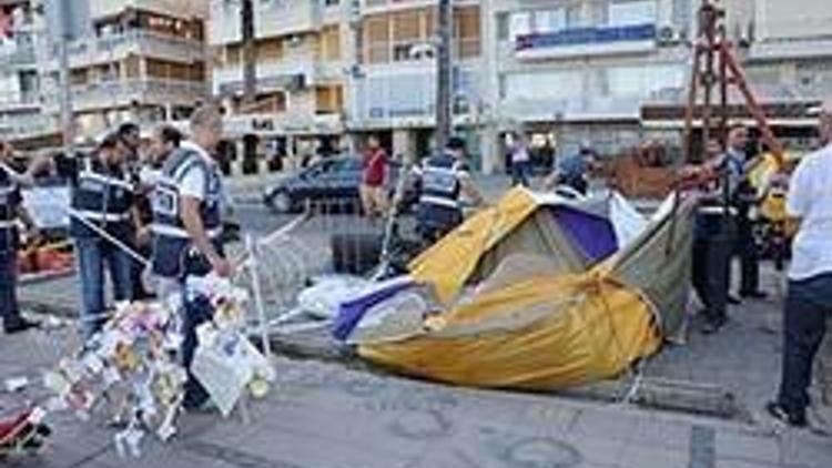 Kordondaki çadırlara şafak baskını