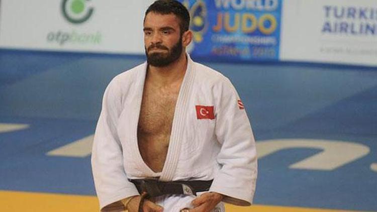 Judoda Hasandan gümüş madalya