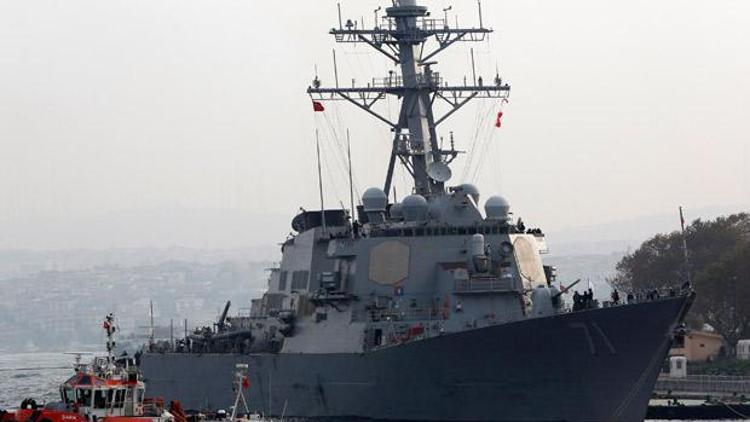 ABD savaş gemisi USS Ross Türk bayrağı açtı