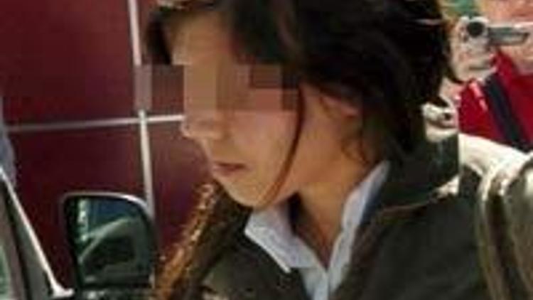 Liseli kız, ayrılmak isteyen sevgilisini bıçakladı