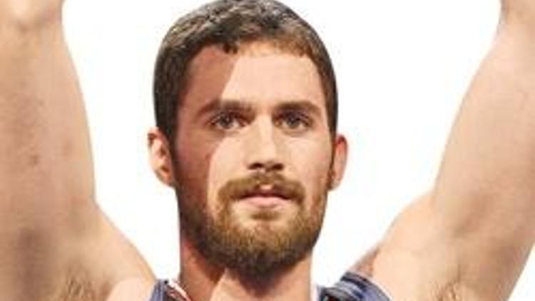 Kevin Love’dan 3’lük şov