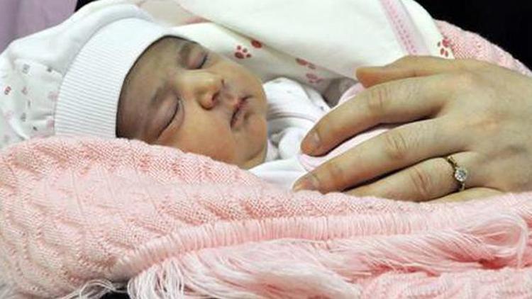 2015in ilk bebeği Meryem Azra